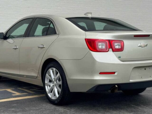 Бежевый Шевроле Малибу, объемом двигателя 2.5 л и пробегом 73 тыс. км за 6500 $, фото 3 на Automoto.ua