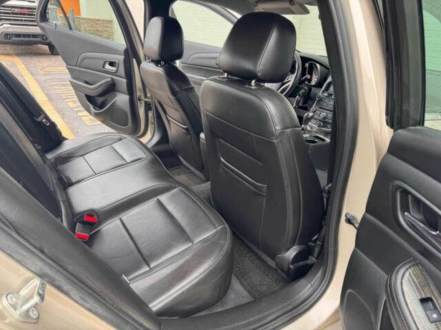 Бежевый Шевроле Малибу, объемом двигателя 2.5 л и пробегом 73 тыс. км за 6500 $, фото 10 на Automoto.ua