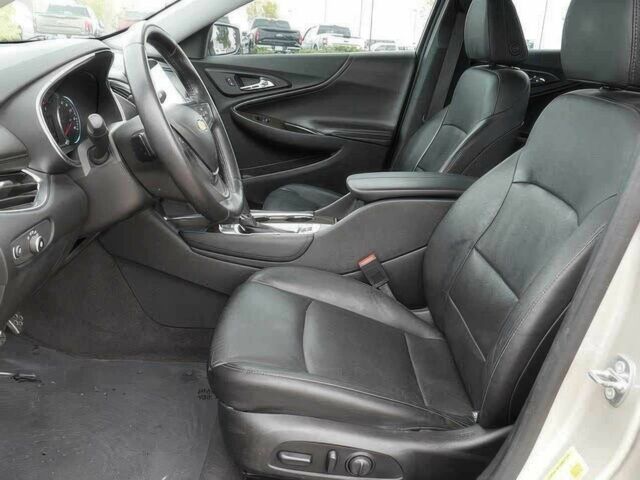 Бежевый Шевроле Малибу, объемом двигателя 2 л и пробегом 77 тыс. км за 2200 $, фото 7 на Automoto.ua