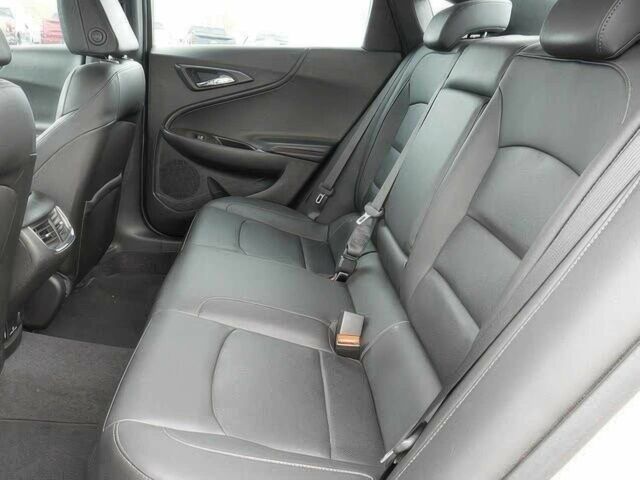 Бежевый Шевроле Малибу, объемом двигателя 2 л и пробегом 77 тыс. км за 2200 $, фото 8 на Automoto.ua