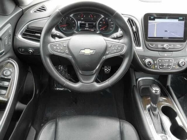 Бежевый Шевроле Малибу, объемом двигателя 2 л и пробегом 77 тыс. км за 2200 $, фото 5 на Automoto.ua