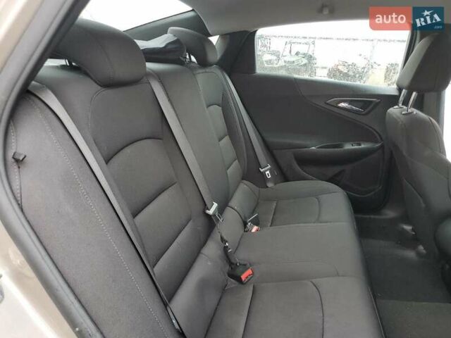 Бежевий Шевроле Малібу, об'ємом двигуна 1.49 л та пробігом 65 тис. км за 2900 $, фото 9 на Automoto.ua