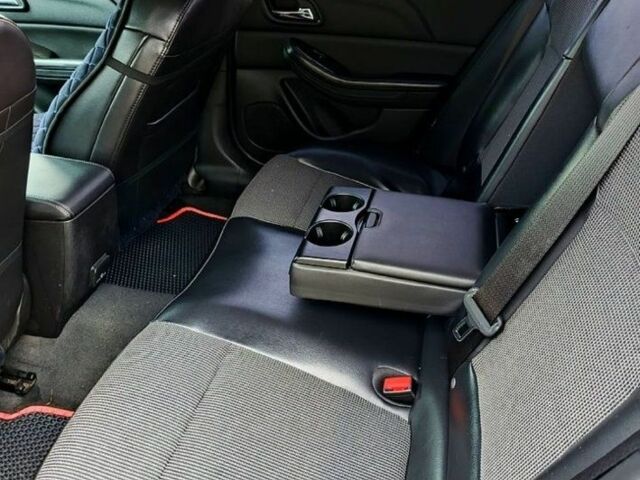 Чорний Шевроле Малібу, об'ємом двигуна 2.5 л та пробігом 169 тис. км за 9999 $, фото 7 на Automoto.ua