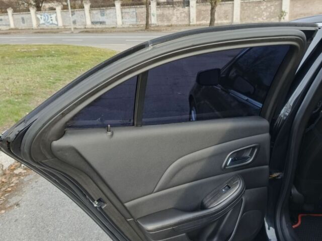 Чорний Шевроле Малібу, об'ємом двигуна 2.5 л та пробігом 169 тис. км за 9999 $, фото 10 на Automoto.ua