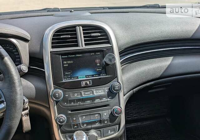 Черный Шевроле Малибу, объемом двигателя 2.5 л и пробегом 180 тыс. км за 8750 $, фото 18 на Automoto.ua