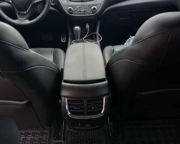 Черный Шевроле Малибу, объемом двигателя 1.8 л и пробегом 162 тыс. км за 15500 $, фото 7 на Automoto.ua