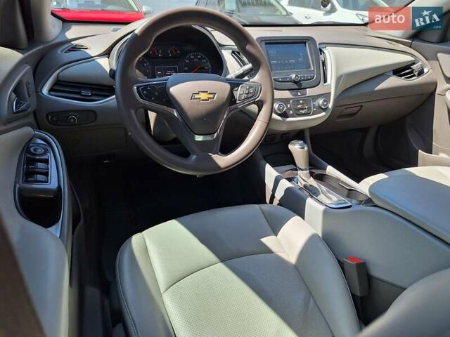 Черный Шевроле Малибу, объемом двигателя 1.49 л и пробегом 156 тыс. км за 9300 $, фото 13 на Automoto.ua