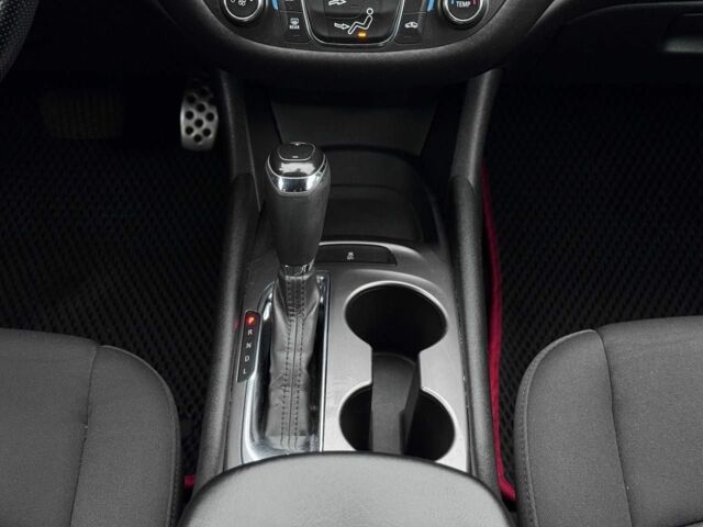 Черный Шевроле Малибу, объемом двигателя 1.5 л и пробегом 159 тыс. км за 9900 $, фото 17 на Automoto.ua