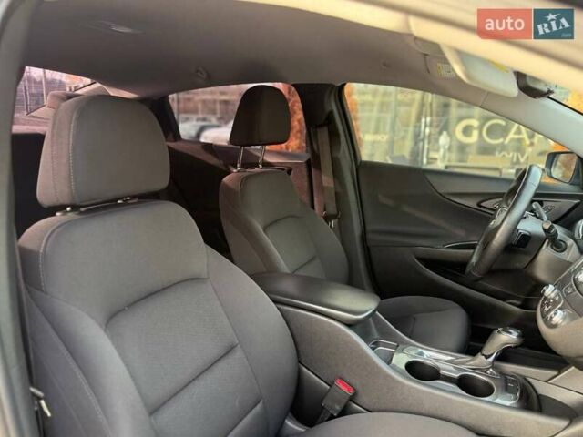 Чорний Шевроле Малібу, об'ємом двигуна 1.49 л та пробігом 52 тис. км за 11900 $, фото 28 на Automoto.ua