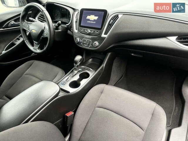 Черный Шевроле Малибу, объемом двигателя 1.5 л и пробегом 168 тыс. км за 12300 $, фото 8 на Automoto.ua