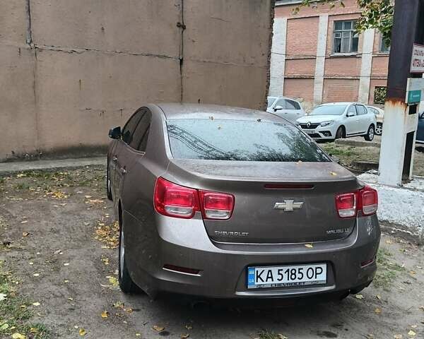 Коричневый Шевроле Малибу, объемом двигателя 2.4 л и пробегом 290 тыс. км за 9000 $, фото 4 на Automoto.ua
