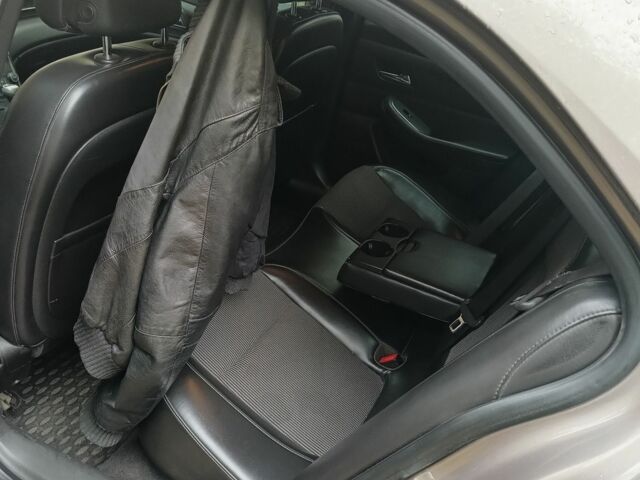 Коричневый Шевроле Малибу, объемом двигателя 2.4 л и пробегом 290 тыс. км за 9000 $, фото 4 на Automoto.ua