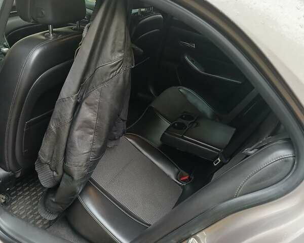 Коричневый Шевроле Малибу, объемом двигателя 2.4 л и пробегом 290 тыс. км за 9000 $, фото 1 на Automoto.ua