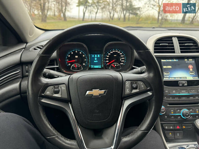 Красный Шевроле Малибу, объемом двигателя 3 л и пробегом 183 тыс. км за 12000 $, фото 11 на Automoto.ua