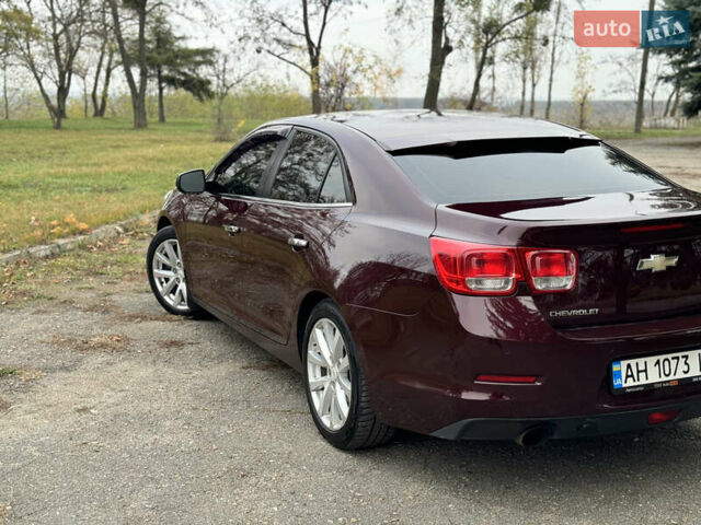 Красный Шевроле Малибу, объемом двигателя 3 л и пробегом 183 тыс. км за 12000 $, фото 6 на Automoto.ua
