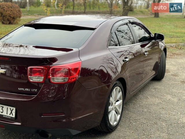 Красный Шевроле Малибу, объемом двигателя 3 л и пробегом 183 тыс. км за 12000 $, фото 7 на Automoto.ua
