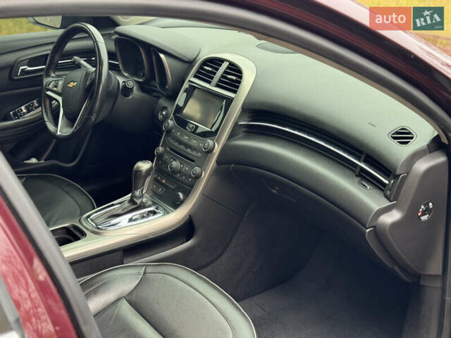 Красный Шевроле Малибу, объемом двигателя 3 л и пробегом 183 тыс. км за 12000 $, фото 8 на Automoto.ua