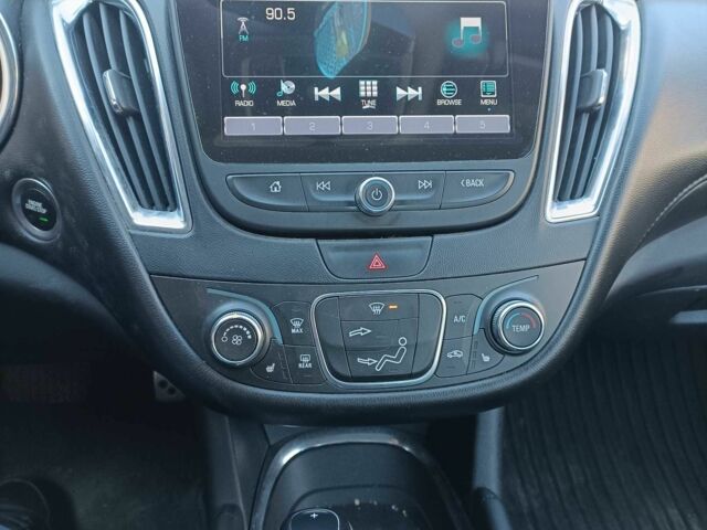 Красный Шевроле Малибу, объемом двигателя 1.5 л и пробегом 150 тыс. км за 10000 $, фото 5 на Automoto.ua