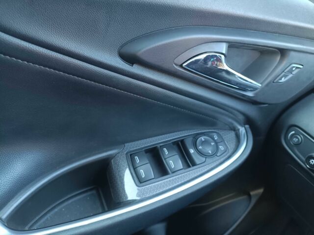 Красный Шевроле Малибу, объемом двигателя 1.5 л и пробегом 150 тыс. км за 10000 $, фото 6 на Automoto.ua