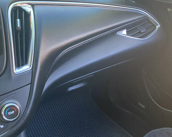 Красный Шевроле Малибу, объемом двигателя 1.5 л и пробегом 130 тыс. км за 10300 $, фото 8 на Automoto.ua