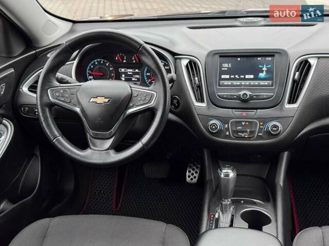 Красный Шевроле Малибу, объемом двигателя 1.5 л и пробегом 159 тыс. км за 9900 $, фото 26 на Automoto.ua