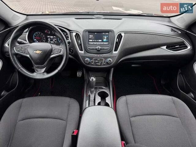 Красный Шевроле Малибу, объемом двигателя 1.5 л и пробегом 159 тыс. км за 9900 $, фото 23 на Automoto.ua