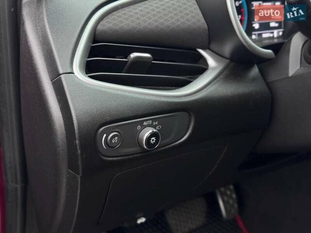 Красный Шевроле Малибу, объемом двигателя 1.5 л и пробегом 159 тыс. км за 9900 $, фото 21 на Automoto.ua