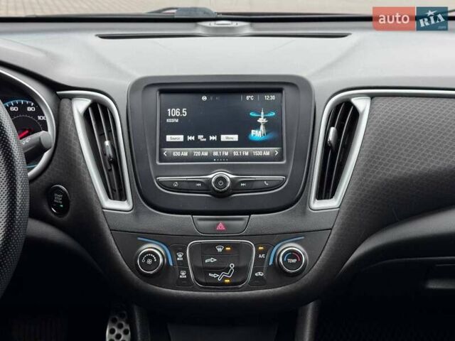 Красный Шевроле Малибу, объемом двигателя 1.5 л и пробегом 159 тыс. км за 9900 $, фото 25 на Automoto.ua