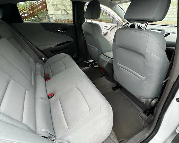 Шевроле Малибу, объемом двигателя 1.5 л и пробегом 205 тыс. км за 9580 $, фото 14 на Automoto.ua