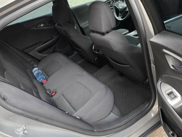 Серый Шевроле Малибу, объемом двигателя 1.5 л и пробегом 65 тыс. км за 7800 $, фото 6 на Automoto.ua