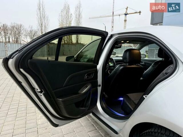 Серый Шевроле Малибу, объемом двигателя 2.38 л и пробегом 190 тыс. км за 6999 $, фото 60 на Automoto.ua