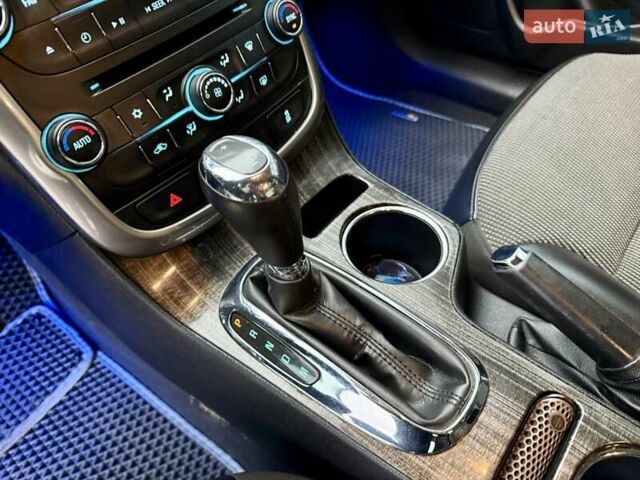 Серый Шевроле Малибу, объемом двигателя 2.38 л и пробегом 190 тыс. км за 6999 $, фото 38 на Automoto.ua