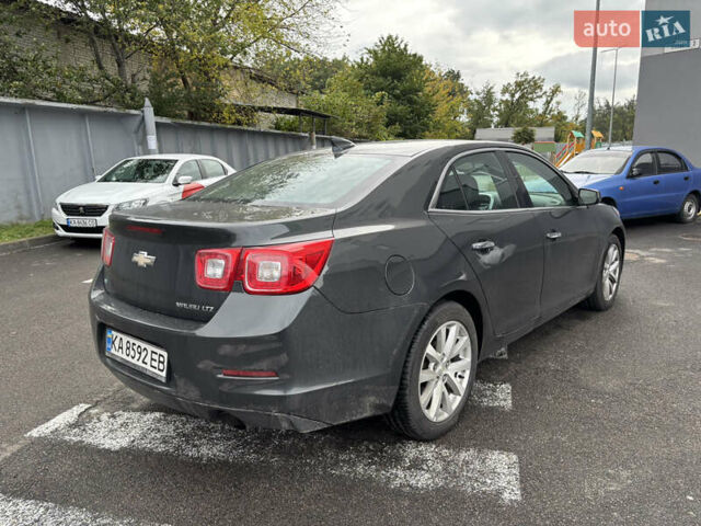 Серый Шевроле Малибу, объемом двигателя 2.5 л и пробегом 182 тыс. км за 9000 $, фото 1 на Automoto.ua