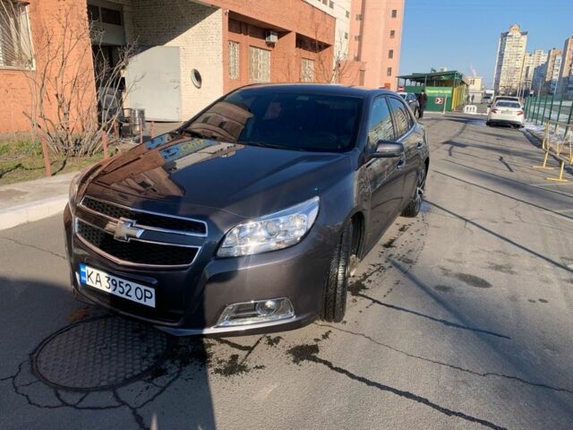 Сірий Шевроле Малібу, об'ємом двигуна 2 л та пробігом 125 тис. км за 9700 $, фото 1 на Automoto.ua