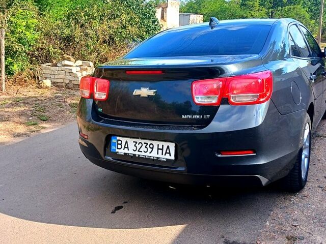 Серый Шевроле Малибу, объемом двигателя 2.5 л и пробегом 185 тыс. км за 8800 $, фото 2 на Automoto.ua