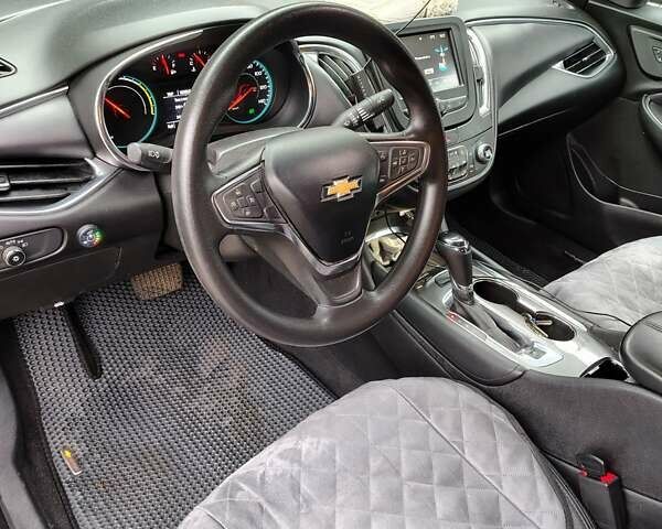 Серый Шевроле Малибу, объемом двигателя 1.8 л и пробегом 153 тыс. км за 11700 $, фото 3 на Automoto.ua