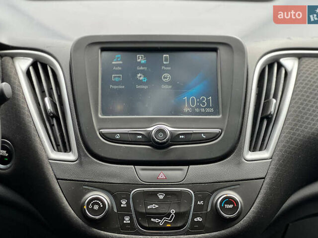 Серый Шевроле Малибу, объемом двигателя 1.49 л и пробегом 323 тыс. км за 11500 $, фото 17 на Automoto.ua