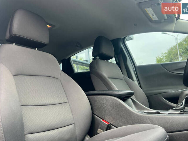 Серый Шевроле Малибу, объемом двигателя 1.49 л и пробегом 323 тыс. км за 11500 $, фото 18 на Automoto.ua