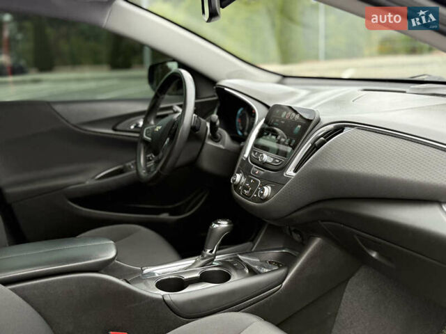 Серый Шевроле Малибу, объемом двигателя 1.49 л и пробегом 170 тыс. км за 11500 $, фото 5 на Automoto.ua