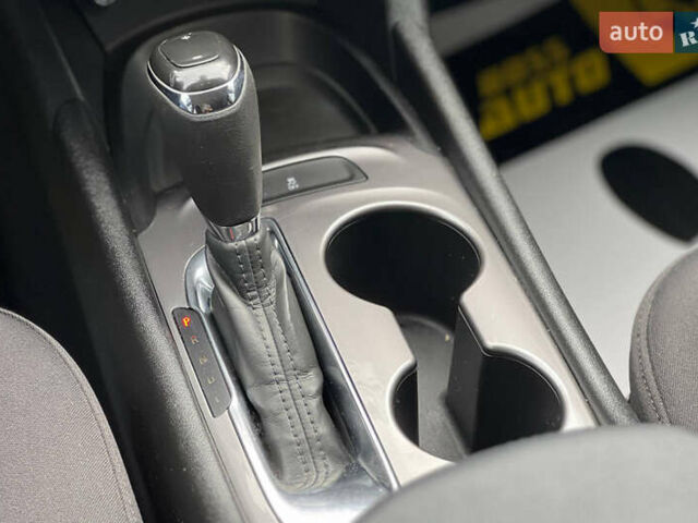 Серый Шевроле Малибу, объемом двигателя 1.49 л и пробегом 323 тыс. км за 11500 $, фото 16 на Automoto.ua