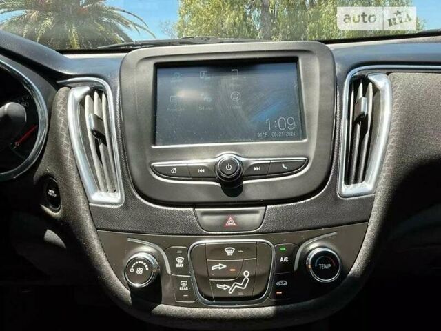 Серый Шевроле Малибу, объемом двигателя 2 л и пробегом 145 тыс. км за 2000 $, фото 18 на Automoto.ua