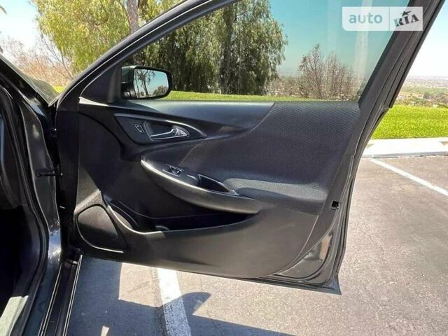 Серый Шевроле Малибу, объемом двигателя 2 л и пробегом 145 тыс. км за 2000 $, фото 11 на Automoto.ua