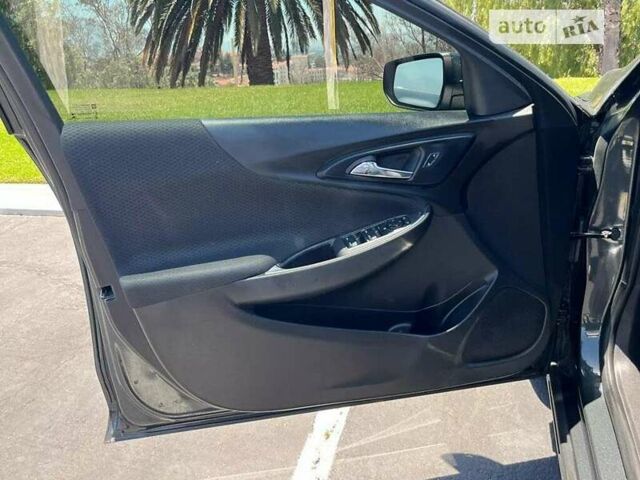 Серый Шевроле Малибу, объемом двигателя 2 л и пробегом 145 тыс. км за 2000 $, фото 8 на Automoto.ua