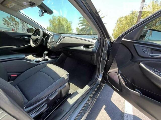 Серый Шевроле Малибу, объемом двигателя 2 л и пробегом 145 тыс. км за 2000 $, фото 10 на Automoto.ua