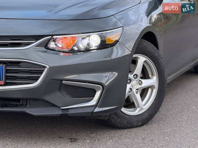 Серый Шевроле Малибу, объемом двигателя 1.49 л и пробегом 84 тыс. км за 9999 $, фото 3 на Automoto.ua