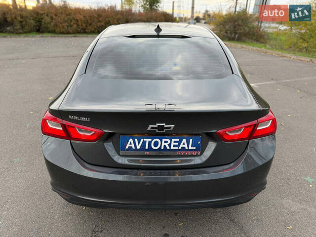 Серый Шевроле Малибу, объемом двигателя 1.49 л и пробегом 84 тыс. км за 9999 $, фото 24 на Automoto.ua