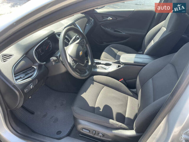 Серый Шевроле Малибу, объемом двигателя 1.5 л и пробегом 118 тыс. км за 10500 $, фото 7 на Automoto.ua