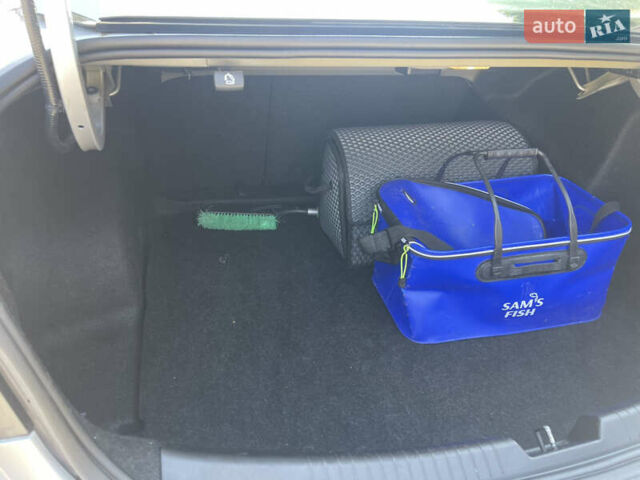 Серый Шевроле Малибу, объемом двигателя 1.5 л и пробегом 118 тыс. км за 10500 $, фото 4 на Automoto.ua