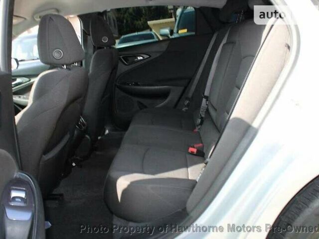 Серый Шевроле Малибу, объемом двигателя 1.5 л и пробегом 74 тыс. км за 2000 $, фото 9 на Automoto.ua