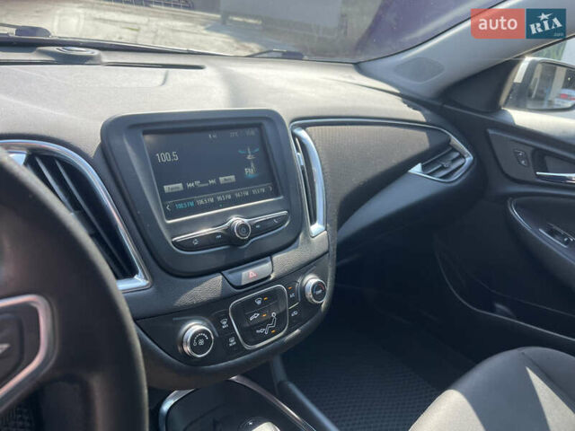 Серый Шевроле Малибу, объемом двигателя 1.5 л и пробегом 118 тыс. км за 10500 $, фото 9 на Automoto.ua